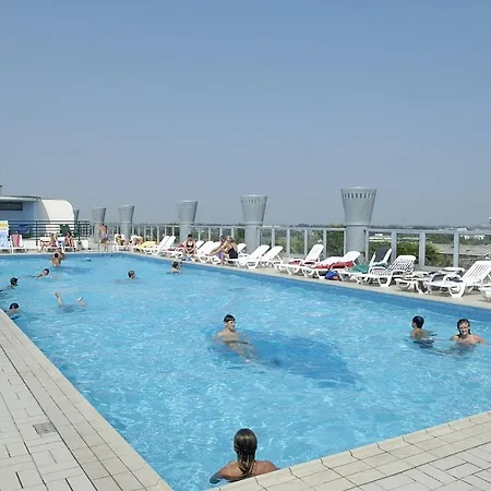 So Stylish Delle Terme 1 Bed Sleeps 4 Διαμέρισμα Μπιμπιόνε